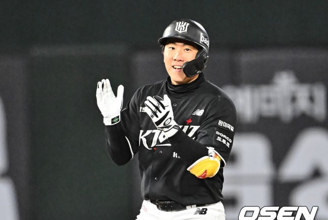 '와 7연패 꼴찌' 롯데 이기는 법을 잊었다...'롯데 출신' 오윤석 쐐기 3타점 폭발, 공동 1위 등극 [부산 리뷰]