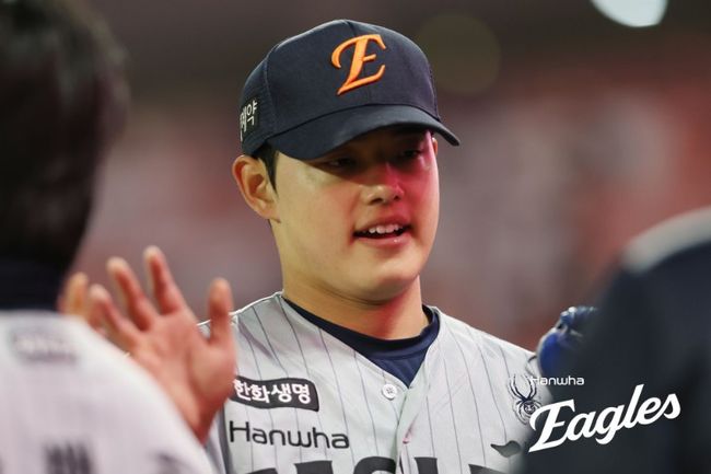 "솔직히 힘들었다" 문동주 첫 승, 그런데 아직 성에 안 찬다…155km 던졌지만 "스피드 더 올라와야" [오!쎈 인천]