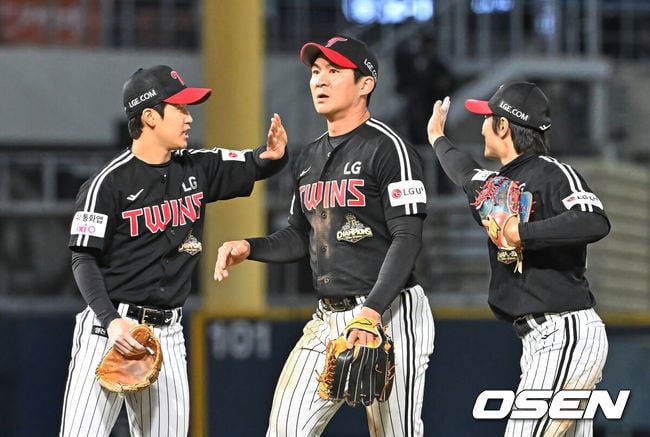 '미쳤다' 역대 최고령 그라운드 홈런, 오지환의 전력질주, LG 4연승을 이끌다 "동점 안타만 돼라 했는데..."