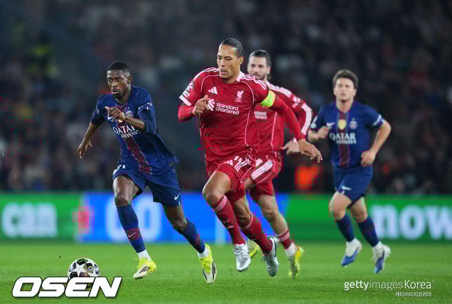 '홍명호처럼 스리백 도박' 리버풀, 4년 만에 전반전 '슈팅 0'.. PSG에 무기력 패배