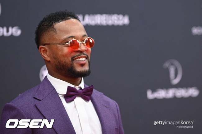 '박지성 친구' 에브라, 갑자기 급발진..."사진 치우고 조용해 너희는 왕이 아니야"