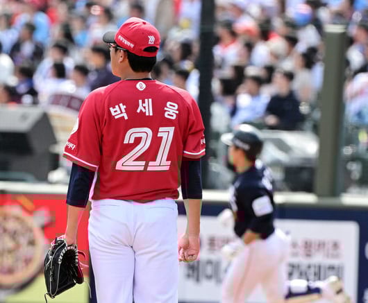 패패패패패패패패패패패패…'21억' 3선발은 어쩌다 '필패의 아이콘'이 됐을까, '선발 등판→팀 12연패'