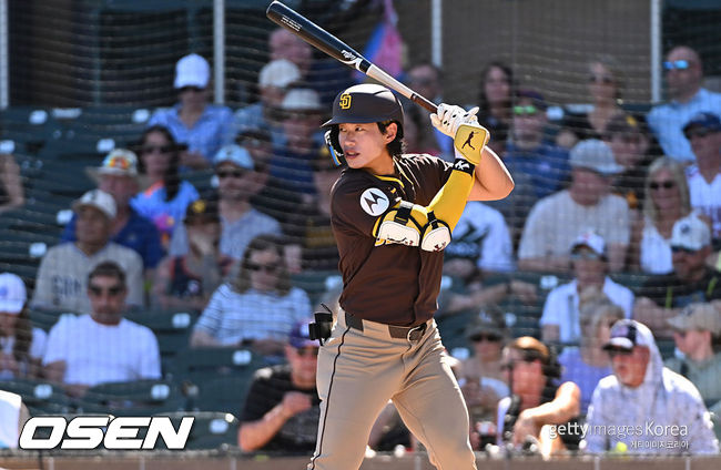 삼진-병살-뜬공-삼진→타율 .258 하락, 송성문 어쩌면 좋나…멀티히트 타격감 순식간에 식었다