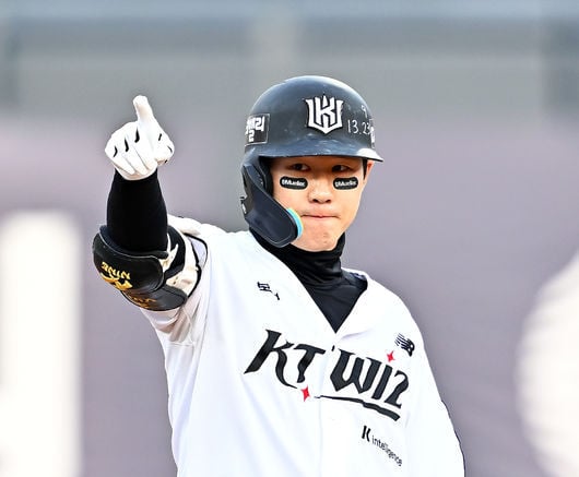 '강철매직'의 네일 공략법 '좌좌좌좌좌좌' 배치…7회 마운드 볼넷-볼넷-볼넷-볼넷-볼넷 와르르, 반전은 KIA 불펜도 붕괴 [오!쎈 수원]