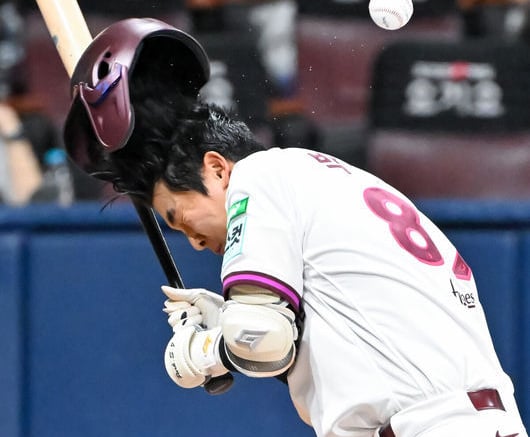 148km 직구에 머리 맞은 박수종, 고막 천공 부상…회복에 3주 소요 “훈련·경기 지장 없어”