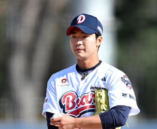 ‘제2의 장원준 예감’ 19세 좌완 드디어 1군이 불렀다…1R 제치고 두산 신인 최초 잠실행 “투구 보고 싶었다”