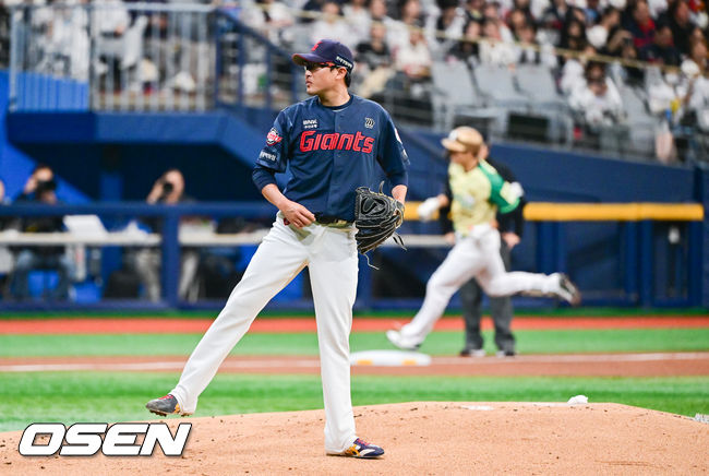 최하위 롯데…첫 승 간절한 박세웅vs확신 필요한 NPB 66승 투수, 누가 웃을까
