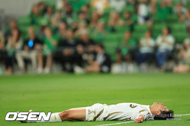 '손흥민 또 쉰다?' "누가 이런 일정 짰나" LAFC 감독, 강행군에 분노