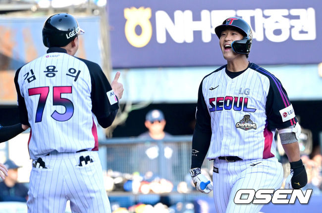 '엉덩이 불편' 오지환 선발 제외, 송찬의 6G 연속 5번 배치...'NC 킬러' 송승기 선발 등판 [오!쎈 잠실]