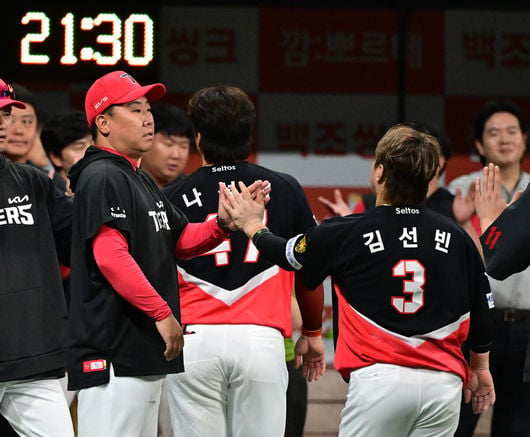 ‘6연승’ KIA 기어코 3강 무너트렸다→우승후보 대열 합류! 꽃감독 자신감 UP “LG 3연전도 잘 준비하겠다”