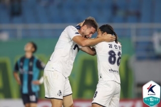 '까데나시 선제골' 서울 이랜드, 안산과 1-1 무승부 - 머니투데이