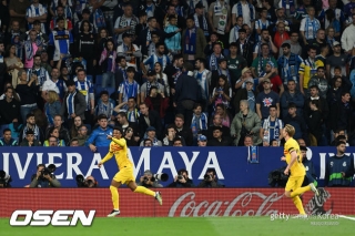 라마시아+영입으로 해냈다...'통산 27회 우승' 바르사, 에스파뇰 대파하면서 4년 만의 리그 우승 확정 - 머니투데이