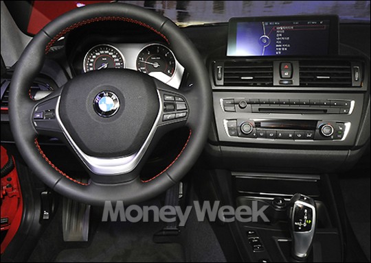 [MW사진] BMW, 3000만원대 소형차 '뉴 1시리즈'