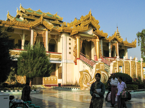 만달레이 왕궁.