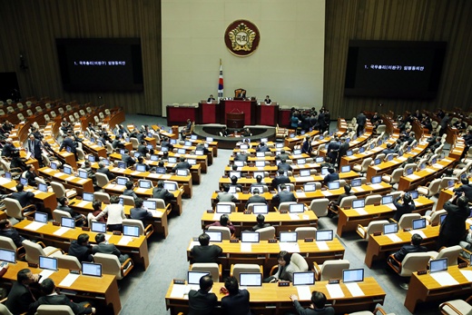 ‘불고지죄’ ‘김영란법’ 김영란법을 끝까지 반대했던 의원들은 '불고지죄'에 대해 역설했다. /사진=뉴스1