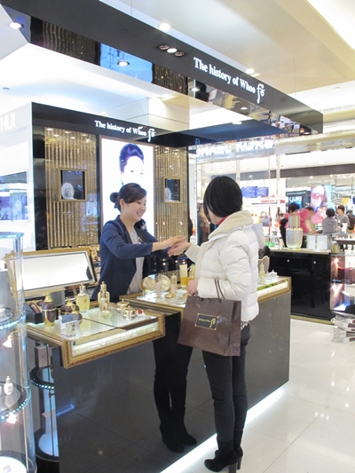 LG생활건강 화장품 브랜드 후가  상하이 백화점 매장에 입점해 있다. /자료사진=머니투데이DB
