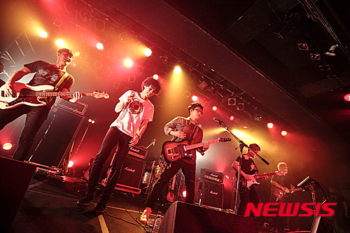 DMC 페스티벌. 그룹 국카스텐이 지난 3월 일본 도쿄 리퀴드룸에서 공연을 하고 있다. /자료사진=뉴시스