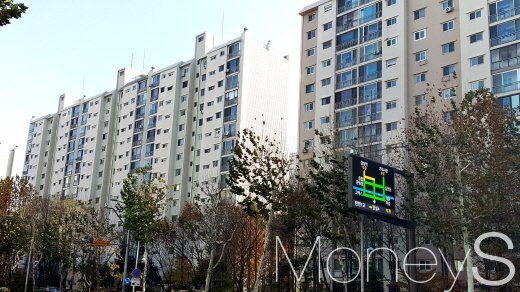 서울 강남의 한 아파트단지. /사진=김창성 기자