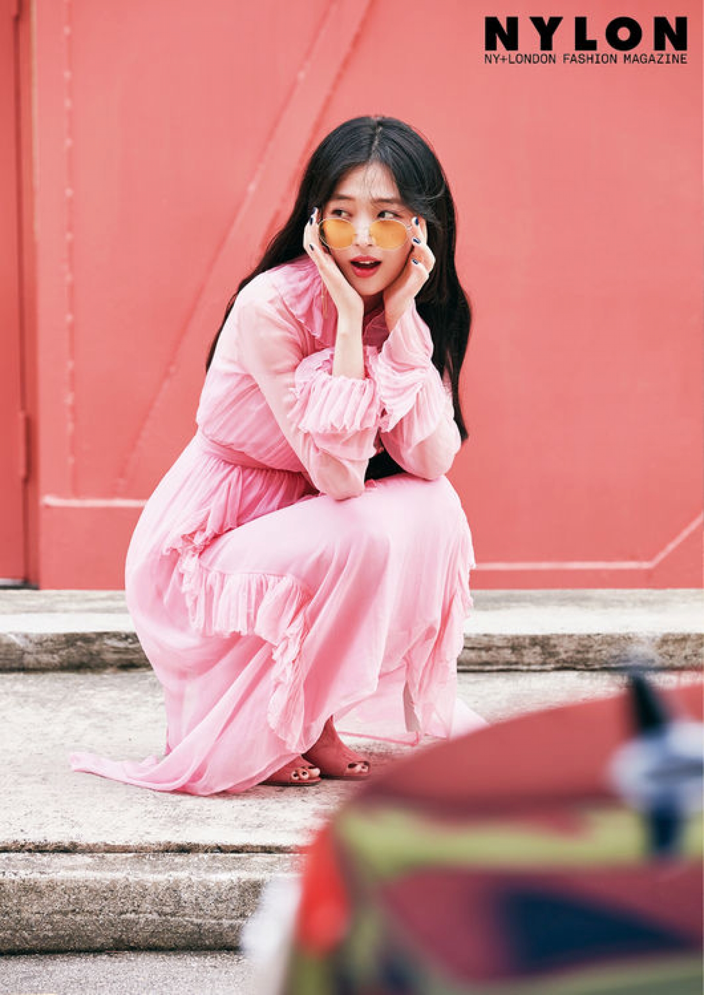 [★화보] 설리, 싱가포르 빛낸 설블리 미모… "청순+섹시"