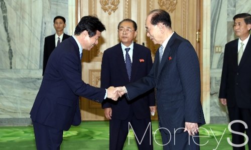 [ӴS] 迵  迵 ؾ 