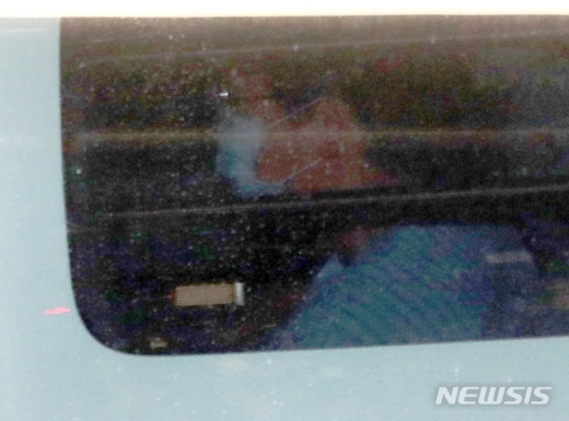 박근혜 전 대통령이 3일 오후 서울 서초구 서울성모병원에서 퇴원해 구치소로 이동하고 있는 모습. /사진=뉴시스          
