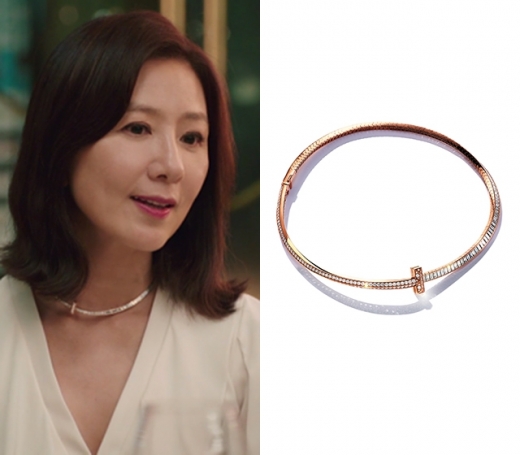 배우 김희애가 JTBC 드라마 '부부의세계'에서 착용한 다이아몬드 목걸이에 관심이 모아진다. /사진=티파니 제공