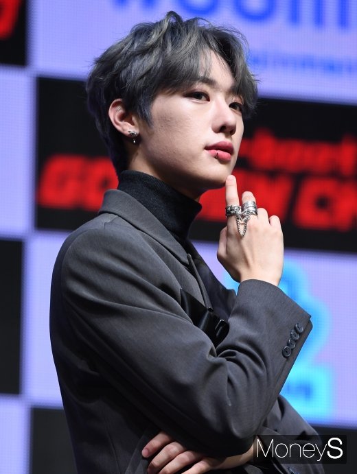 그룹 골든차일드 멤버 TAG가 팬의 무질서에 발목부상을 당했다. /사진=장동규 기자