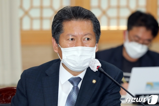 정청래 더불어민주당 의원이 금태섭 전 의원의 더불어민주당 탈당 소식에 “안타깝지만 본인과 민주당을 위해서 잘 된 일"이라고 생각을 밝혔다. /사진=뉴스1
