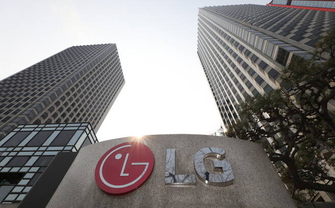 LG    ó 3 ߴ. /=ý