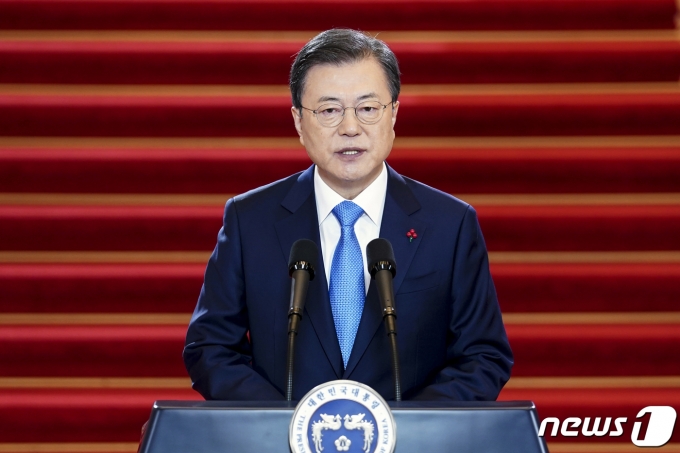문재인 대통령이 지난 11일 오전 청와대 본관에서 새해 국정운영 방향을 담은 신년사를 발표했다. /사진=뉴스1