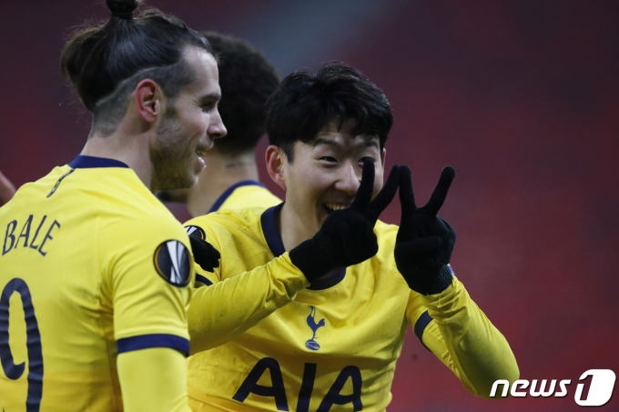 Son Heung-min, kept the promise with the patient…  ‘W’ Ceremony with Veil