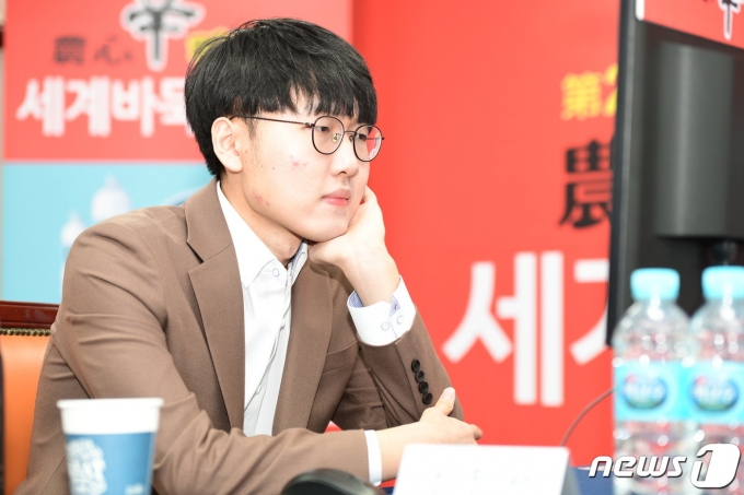 '제 22회 농심신라면배 세계바둑최강전'에서 3연승을 기록한 신진서 9단. (한국기원 제공) © 뉴스1