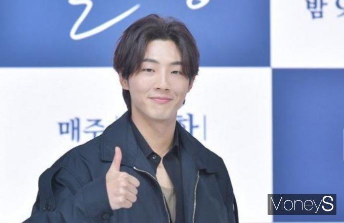 KBS2 월화드라마 ‘달이 뜨는 강’에 출연 중인 배우 지수가 학폭 논란에 휩싸였다. /사진=KBS 2TV 제공