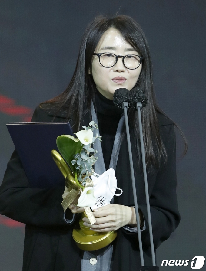 김은희 작가가 미국 버라이어티 선정 '글로벌 영향력 있는 여성'에 선정됐다. /사진=뉴스1