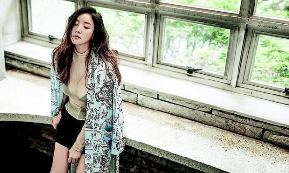 호란이 '라이브 클럽'에 대해 '칠순 잔치'라고 비유한 구청 관계자를 비판했다. /사진=호란 인스타그램