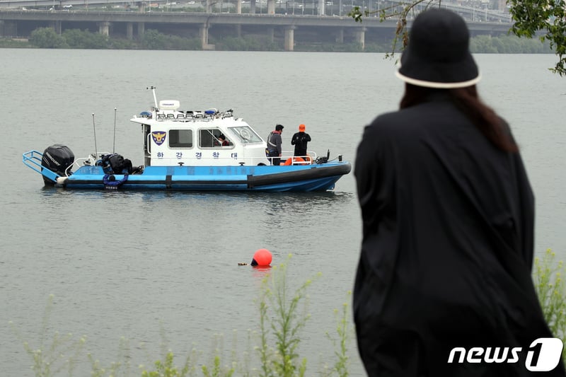 한강 실종 대학생, 3일 지났는데 왜 가까운 곳에서?…"역류 ...