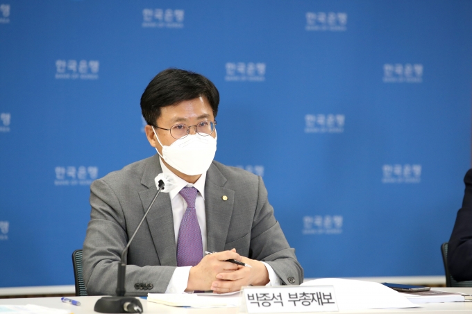 박종석 한국은행 부총재보가 10일 서울 중구 한국은행에서 열린 통화신용정책보고서(2021년 6월) 설명회에서 발언하고 있다./사진=한국은행