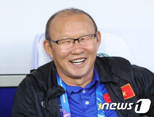 '박항서 매직' 베트남, 사상 첫 월드컵 최종예선 눈앞 - 머니S