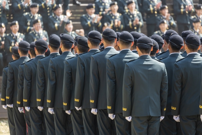 한 육군 소대장이 병사, 간부들에게 폭언을 했다는 제보가 올라왔다. 부대는 해당 소대장을 보직해임했다고 밝혔다. 사진은 기사 내용과는 무관함. / 사진=이미지투데이