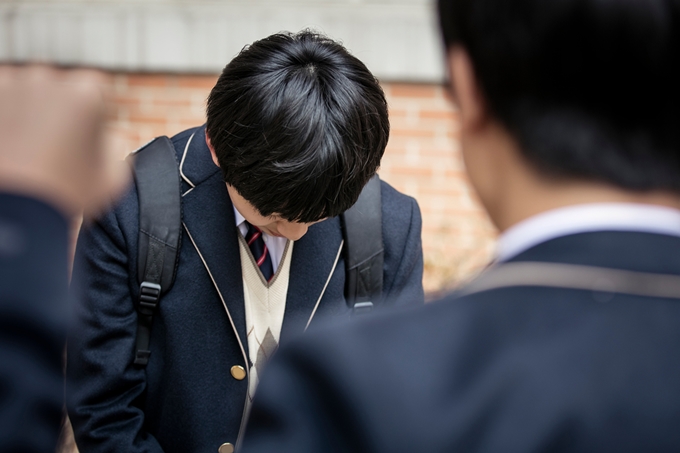 광주에서 극단적 선택을 한 고교생을 괴롭혔다는 의혹을 받고 있는 동급생 3명 가운데 2명이 29일 구속됐다. 사진은 기사내용과 무관. /사진=이미지투데이