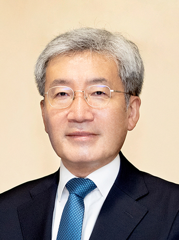 문재인 대통령이 5일 금융위원회 위원장 후보자에 고승범 한국은행 금융통화위원회 위원을 지명했다./사진=청와대
