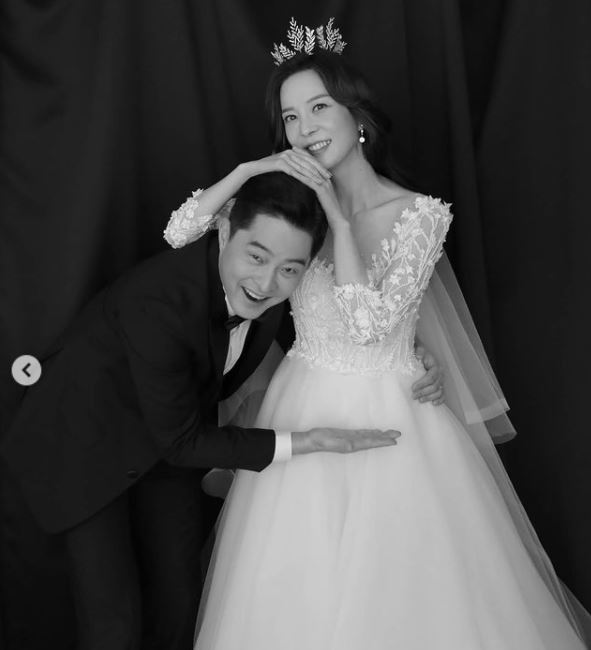 지누♥임사라 부부가 득남했다. /사진=임사라 변호사 인스타그램