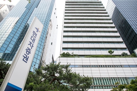 현대차증권과 BNK투자증권이 한화투자증권과 이베스트증권을 상대로 제기한 중국국저에너지화공집단(CERCG) 자산유동화기업어음(ABCP)에 대한 1심 소송에서 패소한 가운데 항소할 뜻을 밝혔다./사진=현대차증권