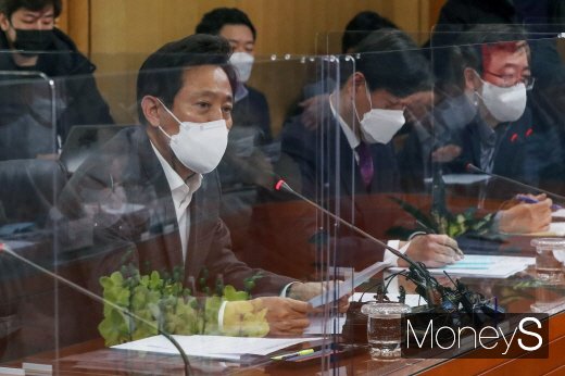 오세훈 시장 "임대주택 아닌 '공공주택' 용어 쓰자"… 질적 제고 강조
