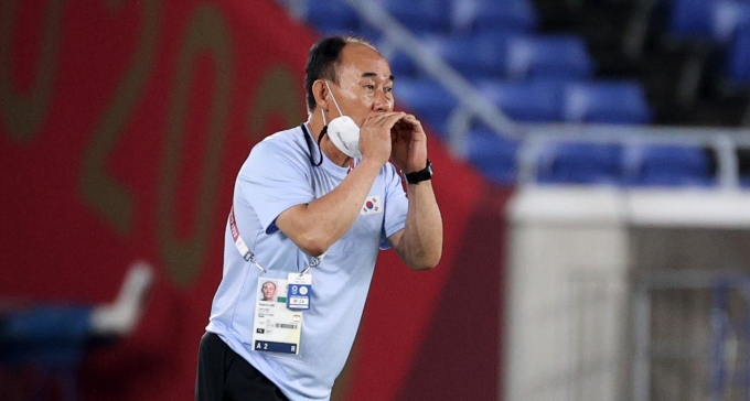 21일 뉴스1 보도에 따르면 김학범 전 감독은 말레이시아 축구대표팀 감독을 제안 받은 적이 없다. 사진은 지난해 7월 2020 도쿄올림픽에서의 김 감독. /사진=뉴시스