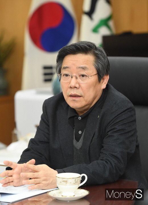 김헌동 사장이 지난 2월 23일 머니S와 인터뷰를 하고 있다. /사진=장동규 기자