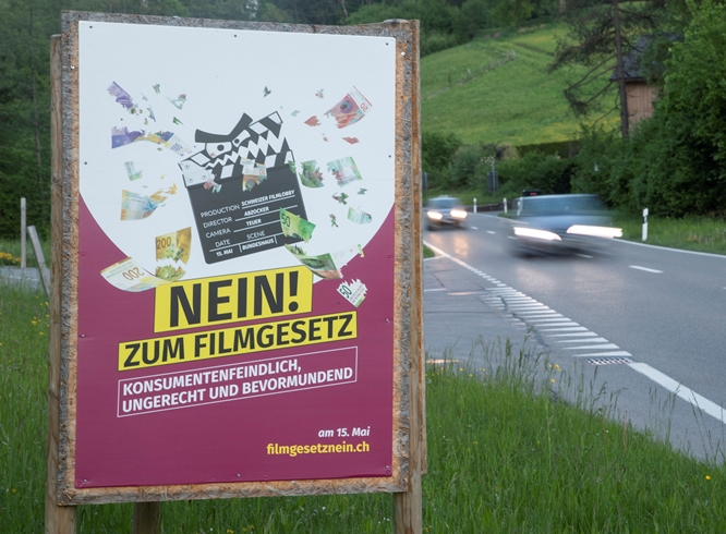"넷플릭스 매출 4% 국내투자"…스위스 국민투표 통과