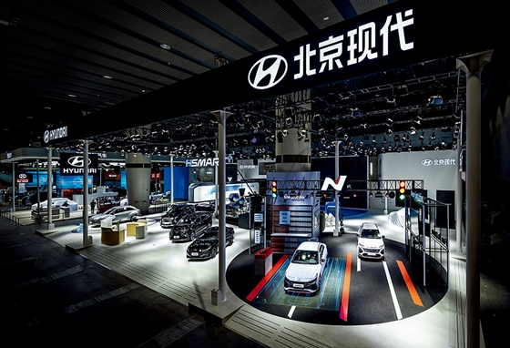 현대자동차가 지난해 11월19일 2021 광저우 국제모터쇼에서 중국형 투싼 N라인을 공개했다. /사진=뉴스1