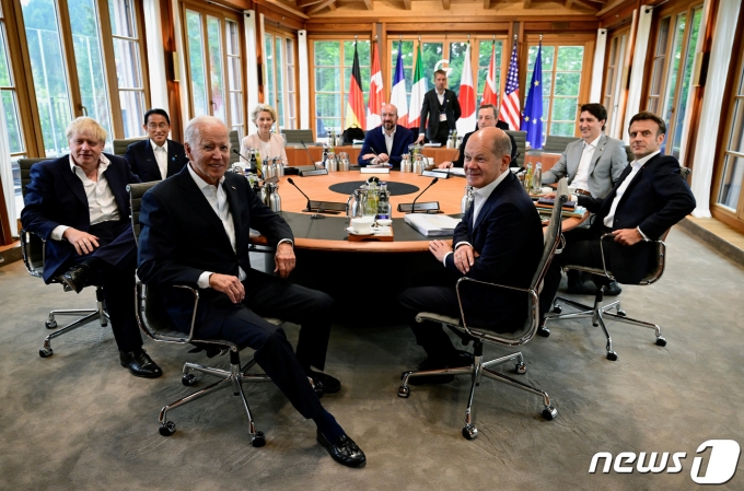 주요 7개국(G7) 정상들이 독일 바이에른주 엘마우성에서 정상회담을 진행했다. © 로이터=뉴스1 © News1 정윤영 기자