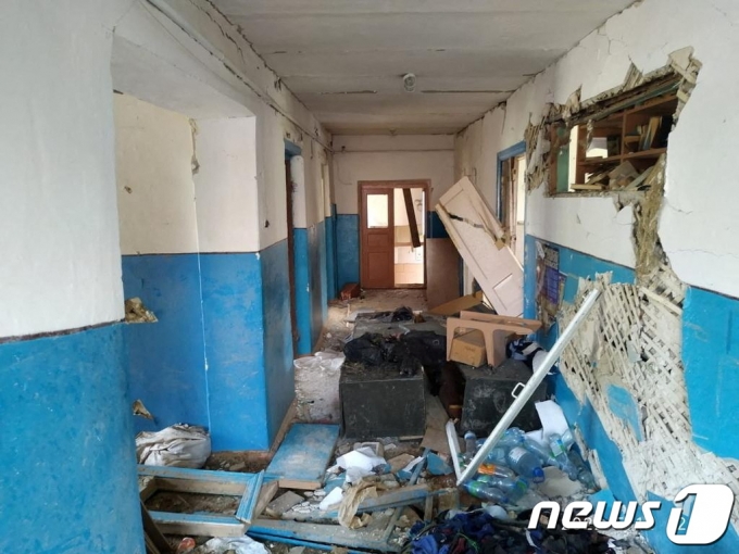 지난 5월12일(현지시간) 러시아의 공격으로 폐허가 된 우크라이나 체르니히우의 한 학교 모습. 2022.05.12/뉴스1 © 로이터=뉴스1 © News1 김민수 기자